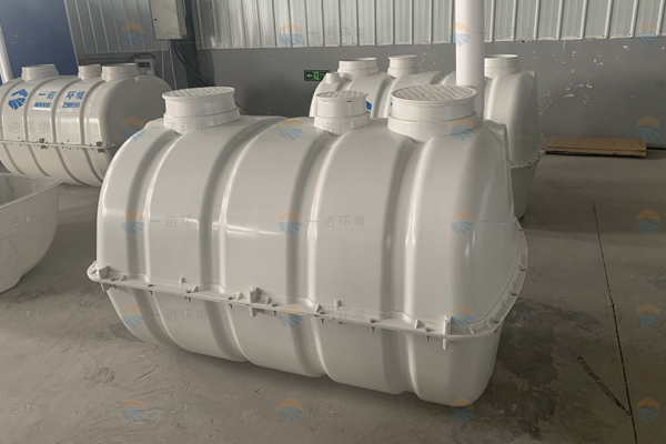 在對玻璃鋼模壓化糞池施工的過程中要注意些什么 在對玻璃鋼模壓化糞池施工的過程中要注意些什么